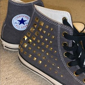 Studded gray converse